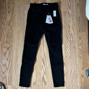 Old Navy Women’s Black Skinny Jeans NWT | 2 Petite